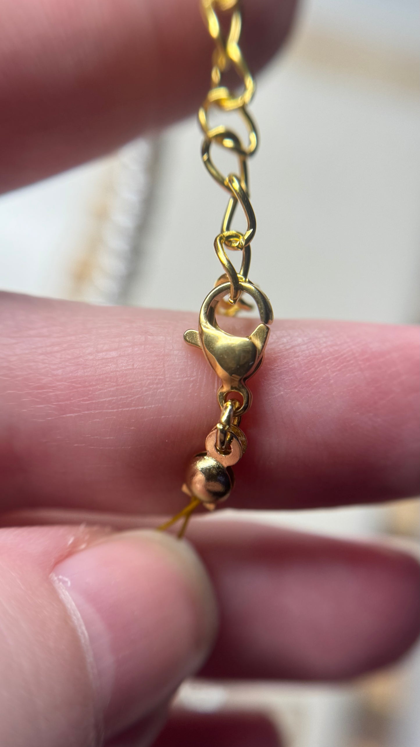 Collier en perles de nacre - et acier inoxydable