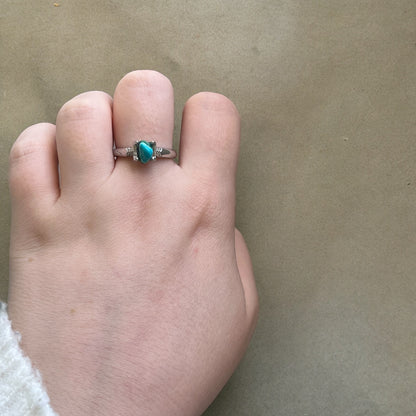 Pendentifs et bague en malachite chrysocolle