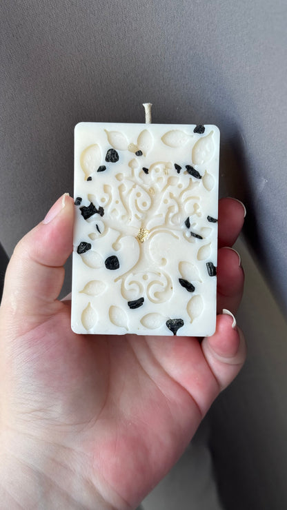 Bougie arbre de vie et éclat de pierres