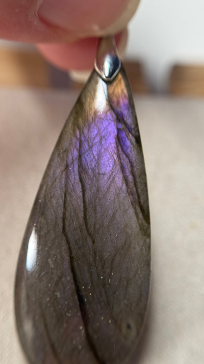 Pendentif labradorite violette HQ