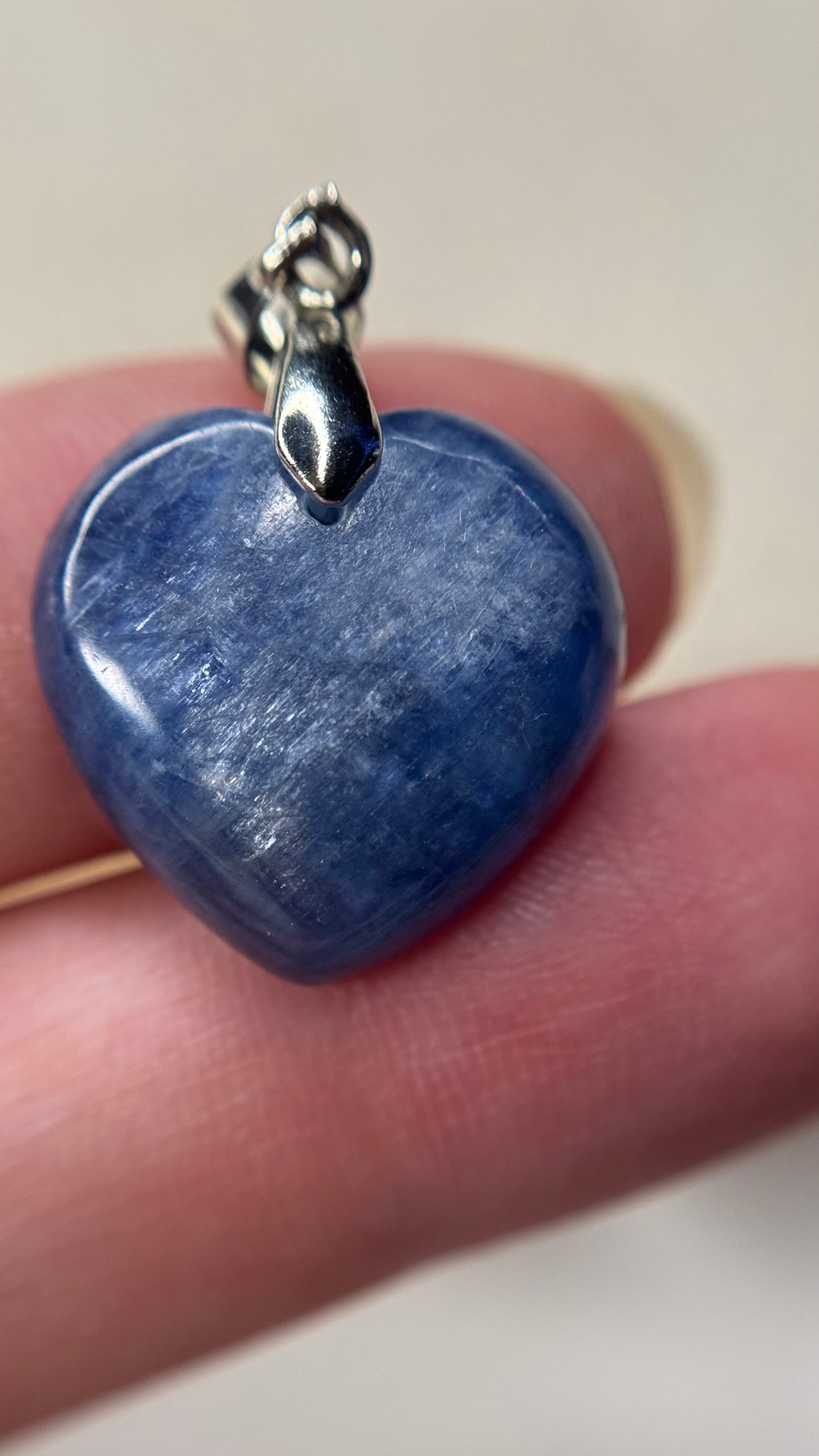 Pendentif coeur cyanite