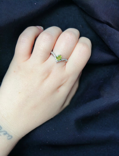 Bague en peridot sur argent 925