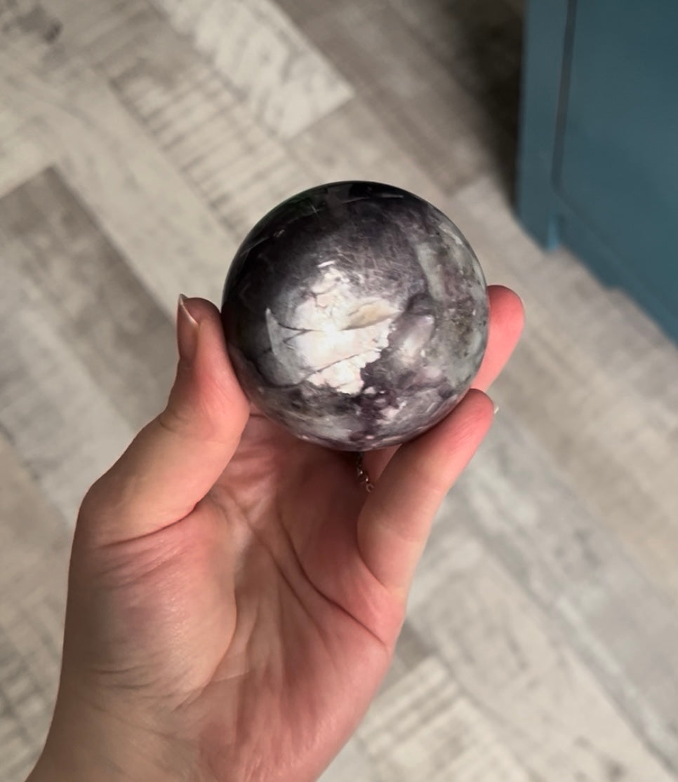 Sphère en lepidolite AAA+