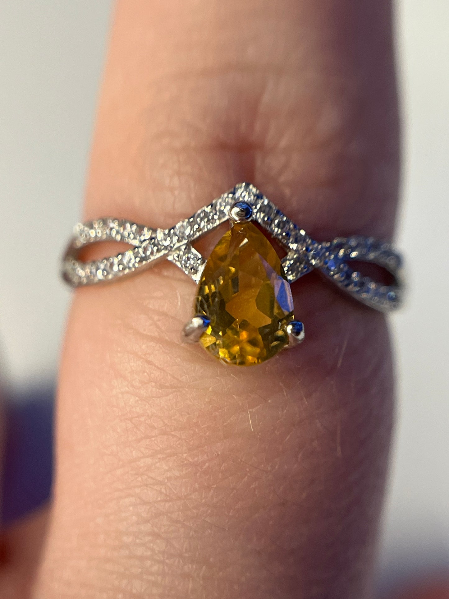 Bague en citrine naturelle et argent 925