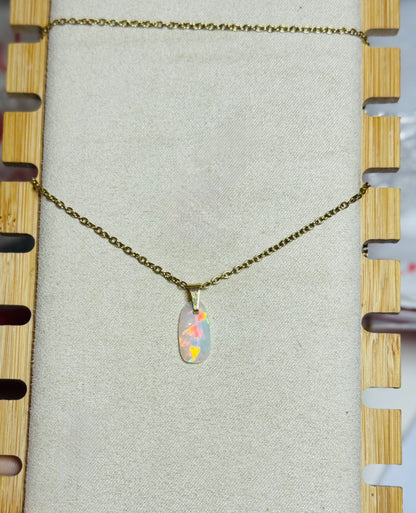 MINI Pendentif en opale d’Éthiopie