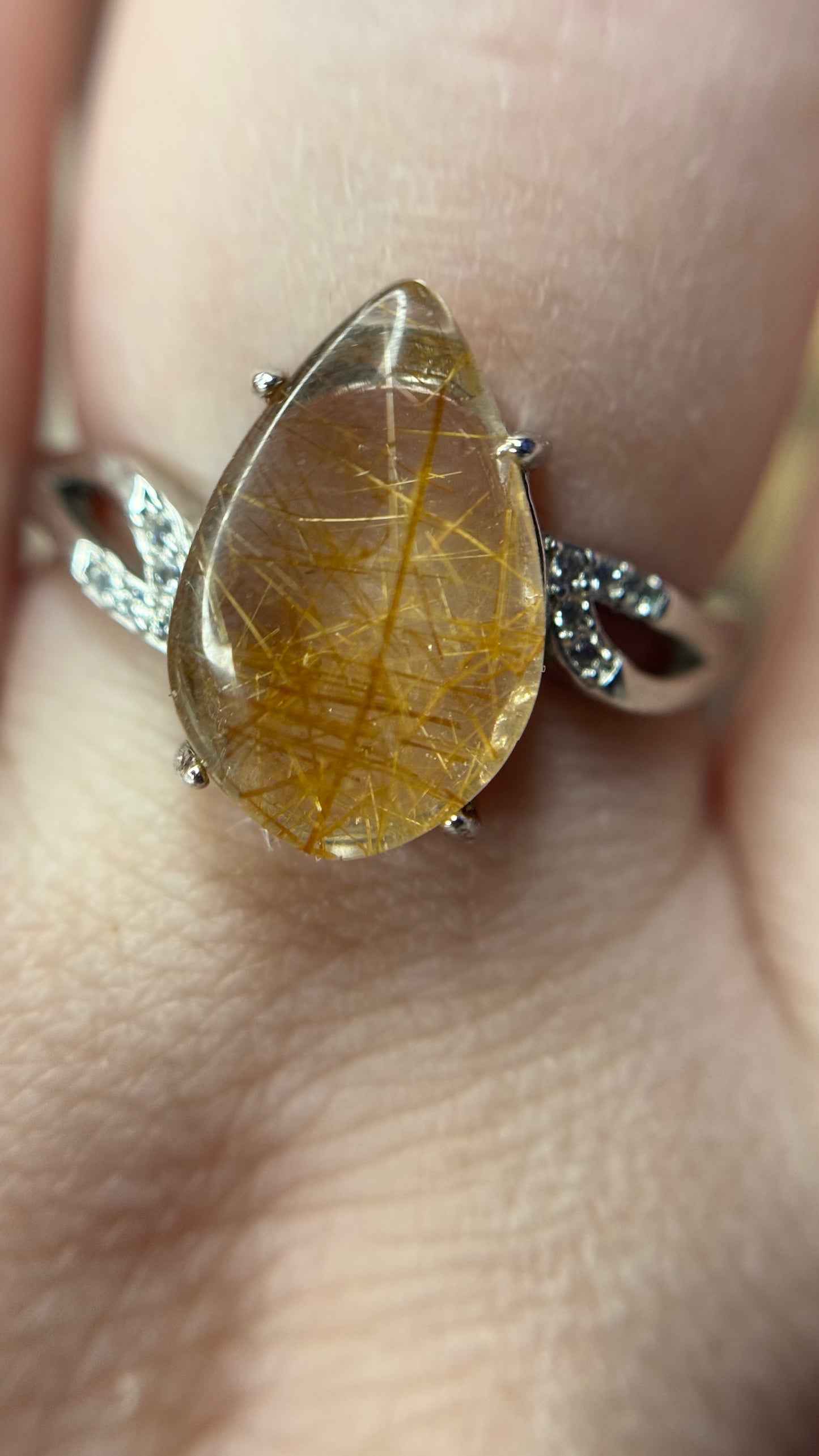 Bague en quartz rutile doré