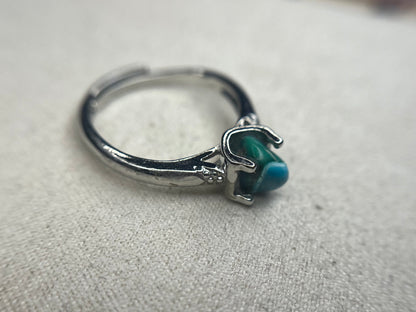 Pendentifs et bague en malachite chrysocolle