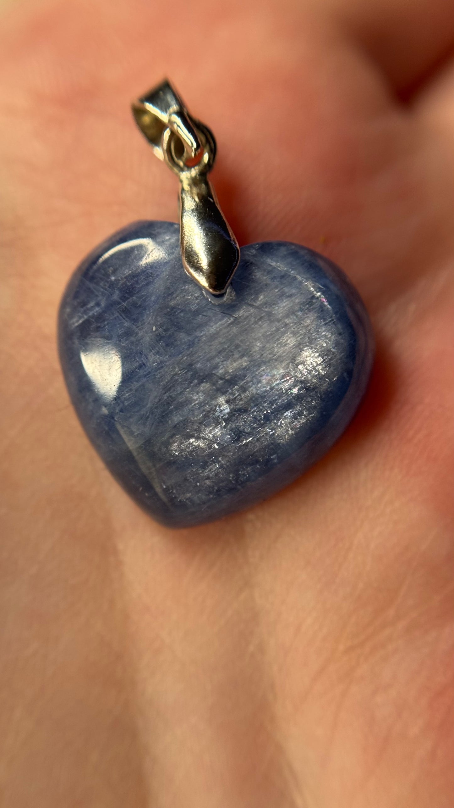 Pendentif coeur cyanite