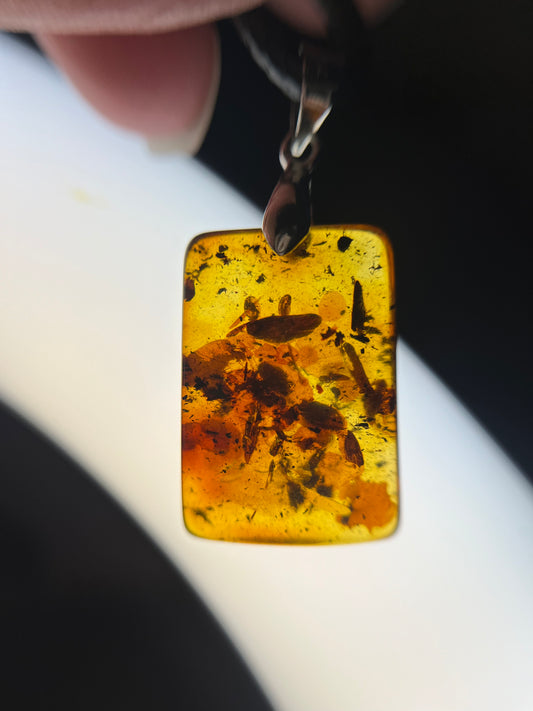 Pendentif ambre fleur 🌸