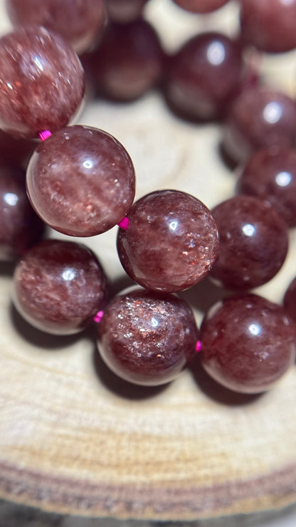 Bracelet quartz fraise haute qualité