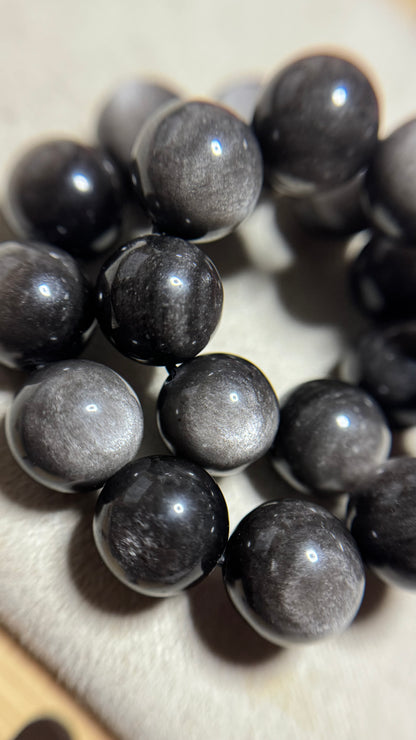 Bracelet en obsidienne argentée