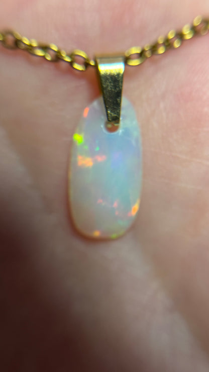 MINI Pendentif en opale d’Éthiopie