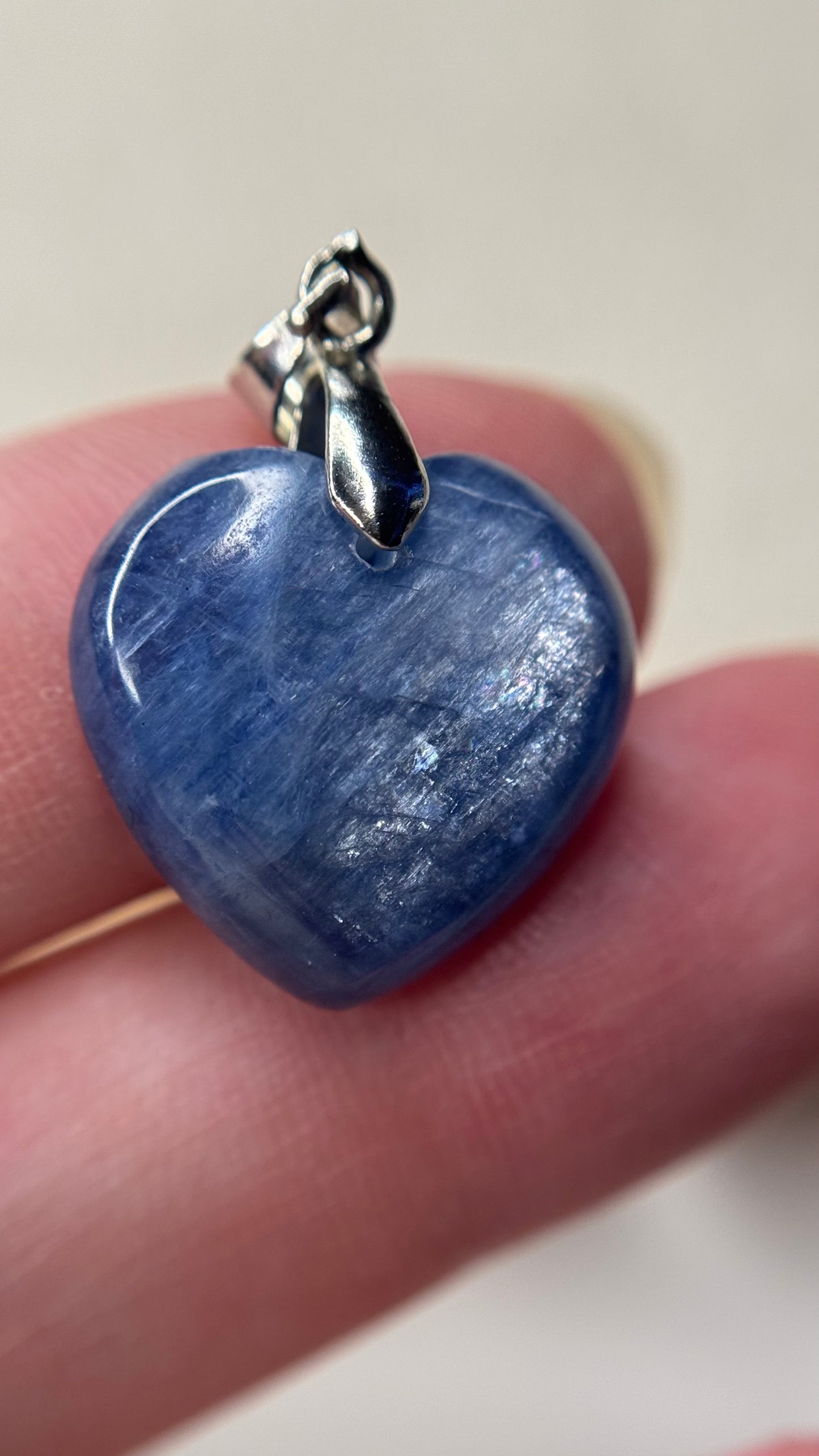 Pendentif coeur cyanite