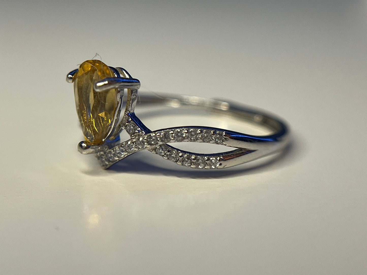 Bague en citrine naturelle et argent 925