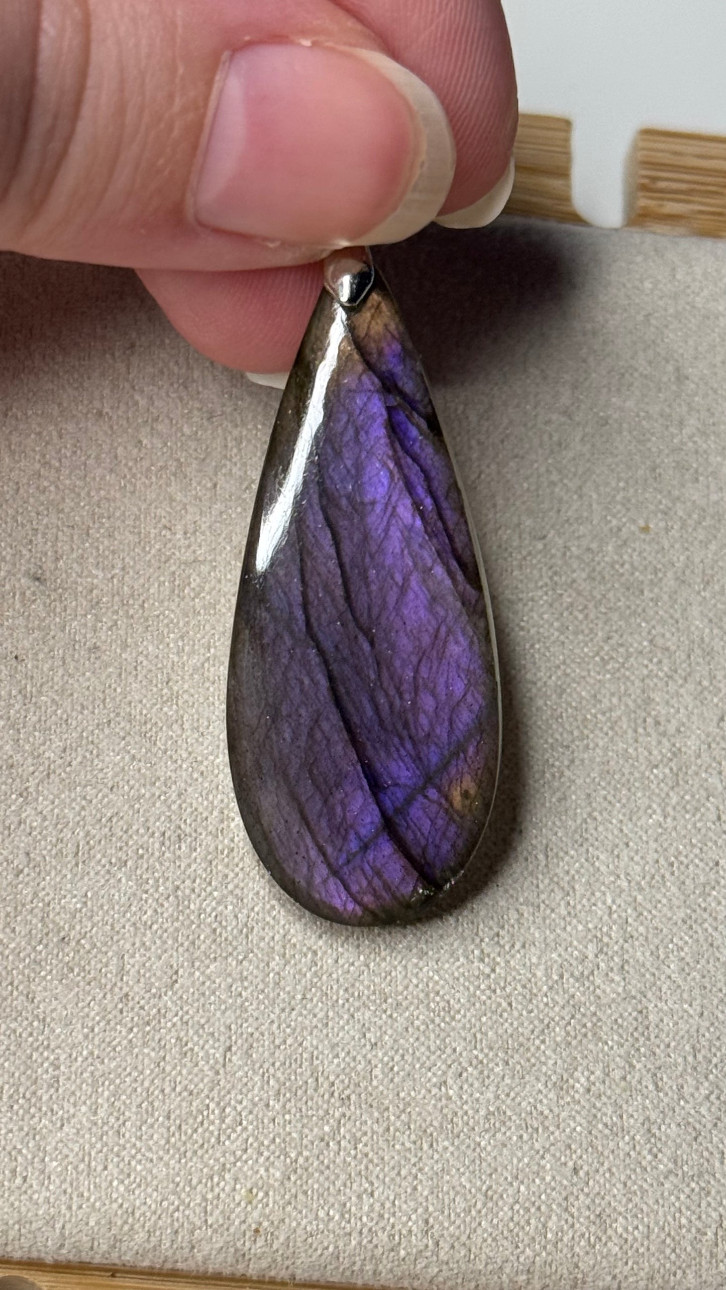 Pendentif labradorite violette HQ