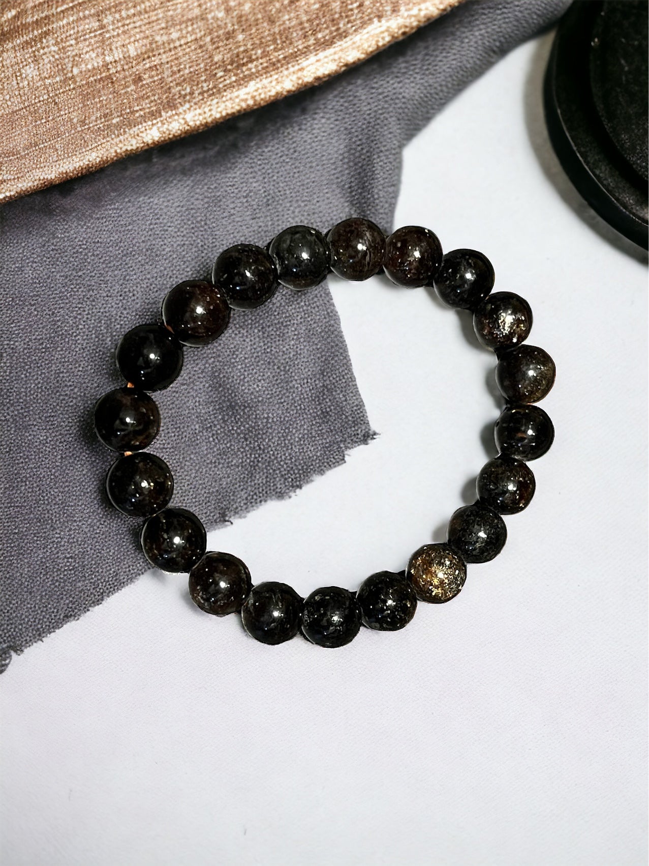 Bracelet en biotite 9,5 mm