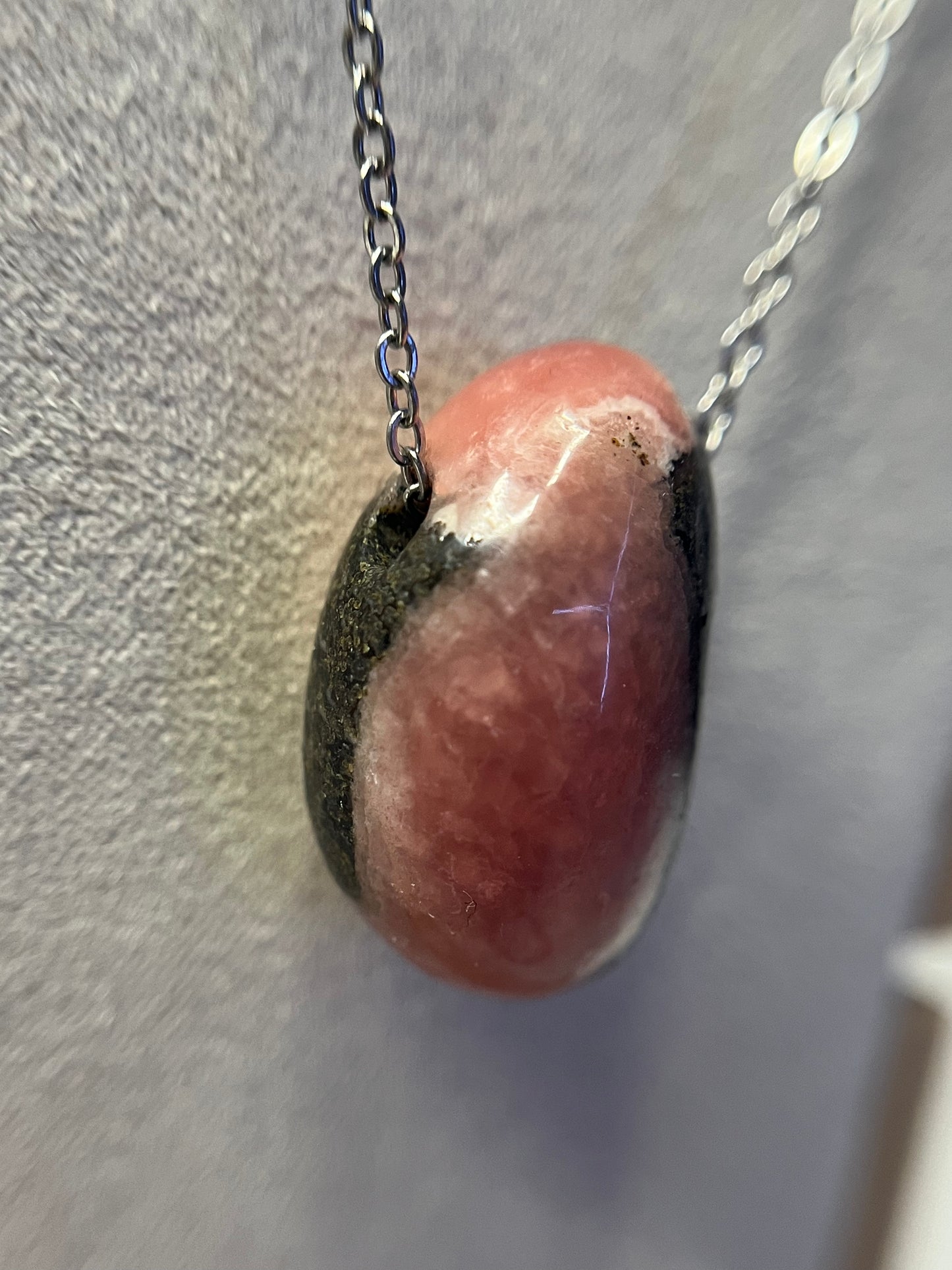 Collier en rhodochrosite